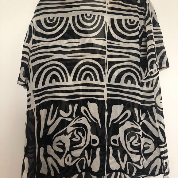 UNISEX Vintage Black + White Pattern Button Up - Picture 3 of 4